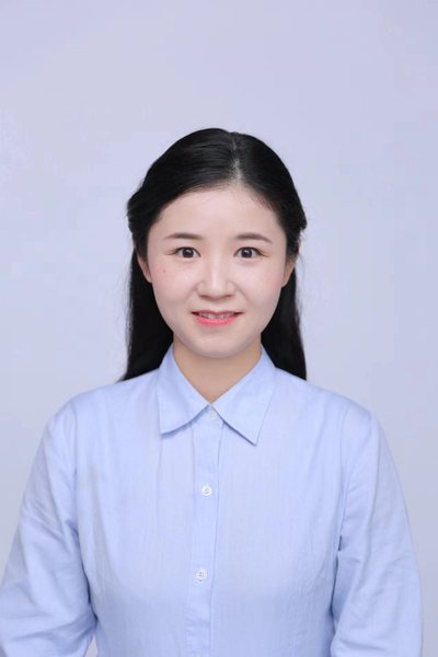 周晓雯