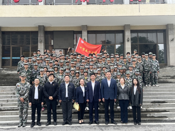 新生军训，培养军人品质，弘扬“军工精神”